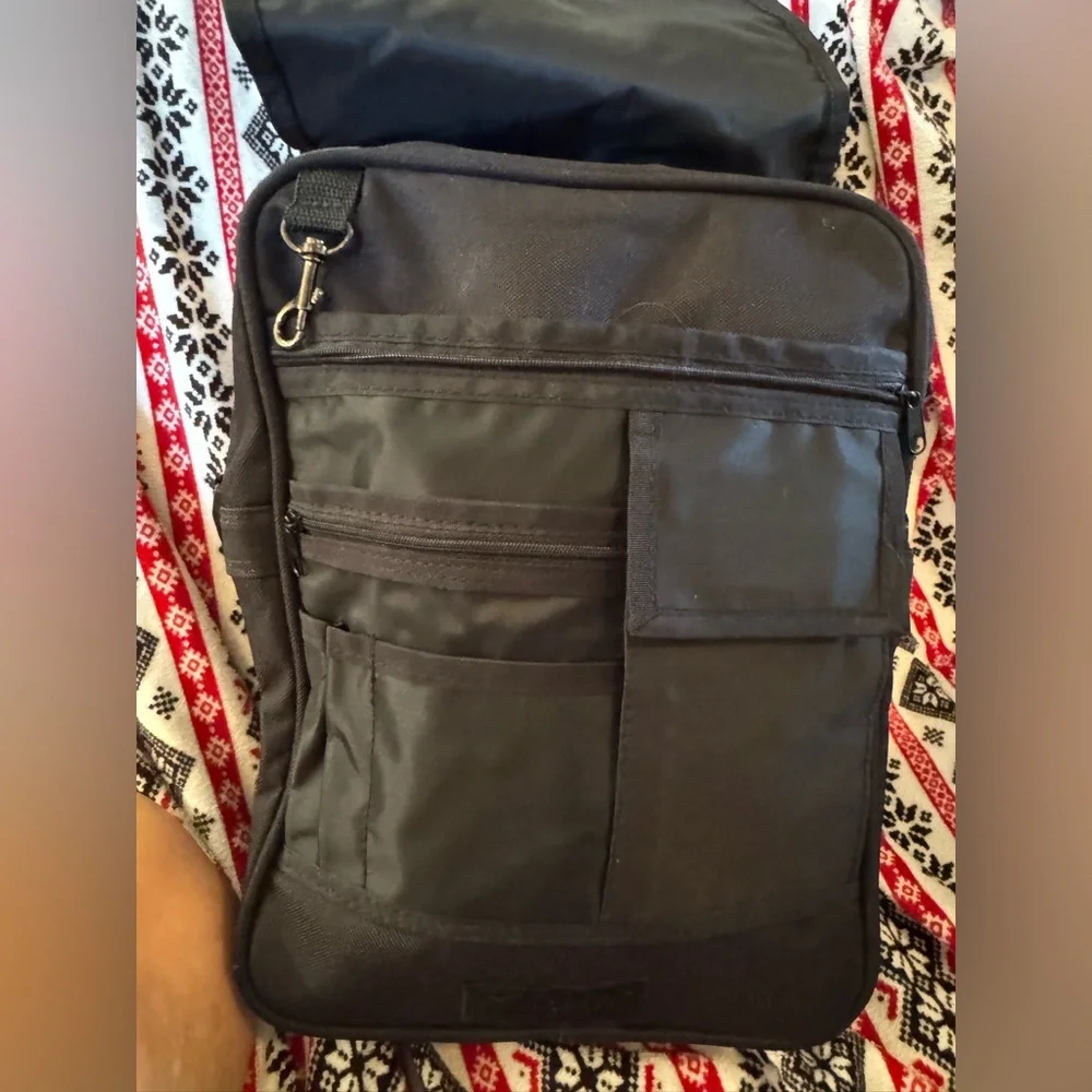 Travelon Charcoal Men's Travel Bag new many pockets